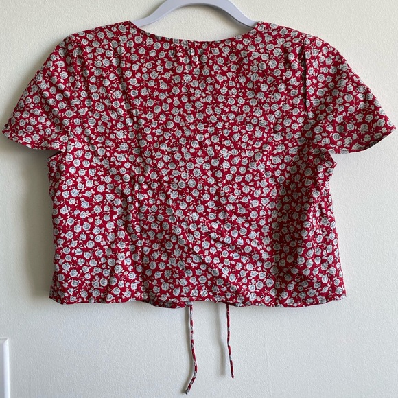 motel rocks vaco blouse top in ditsy red rose - Picture 4 of 4